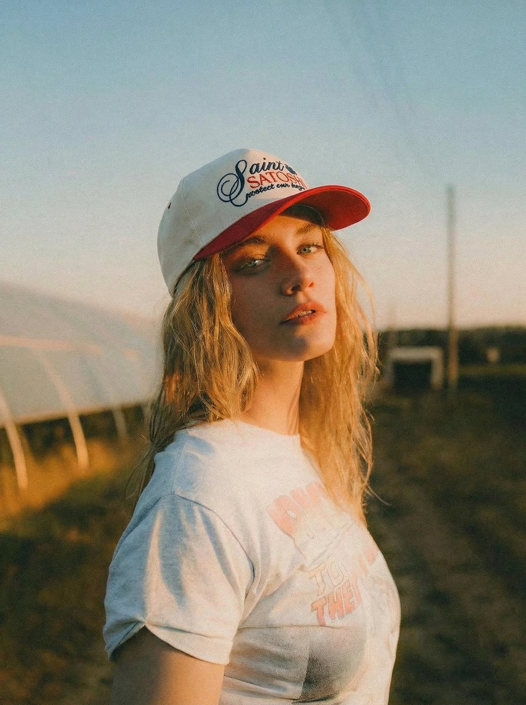 Saint Satoshi - Signal Red/Bone